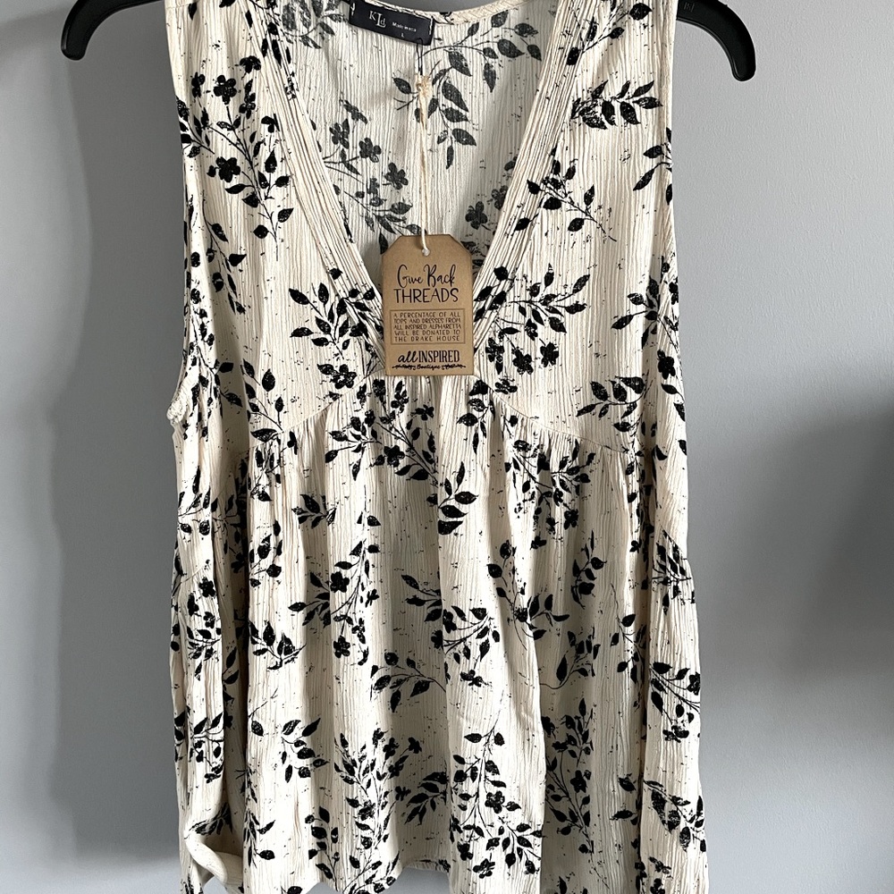 KLD - Large Stone and Black print top.